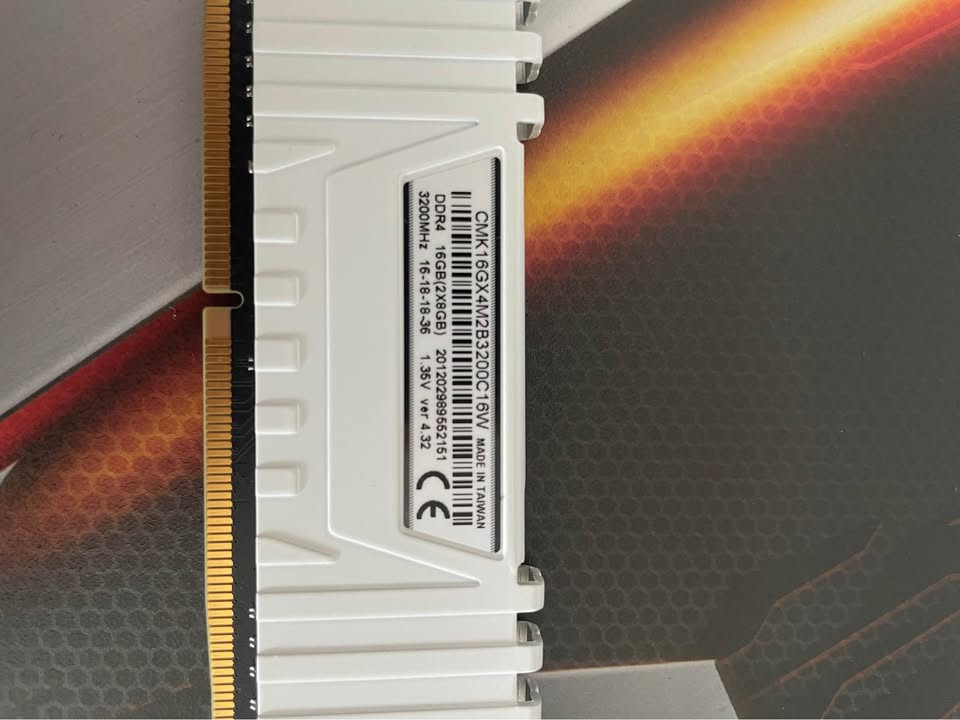 i9 9900KF + Z390 Pro + 16gb DDR4