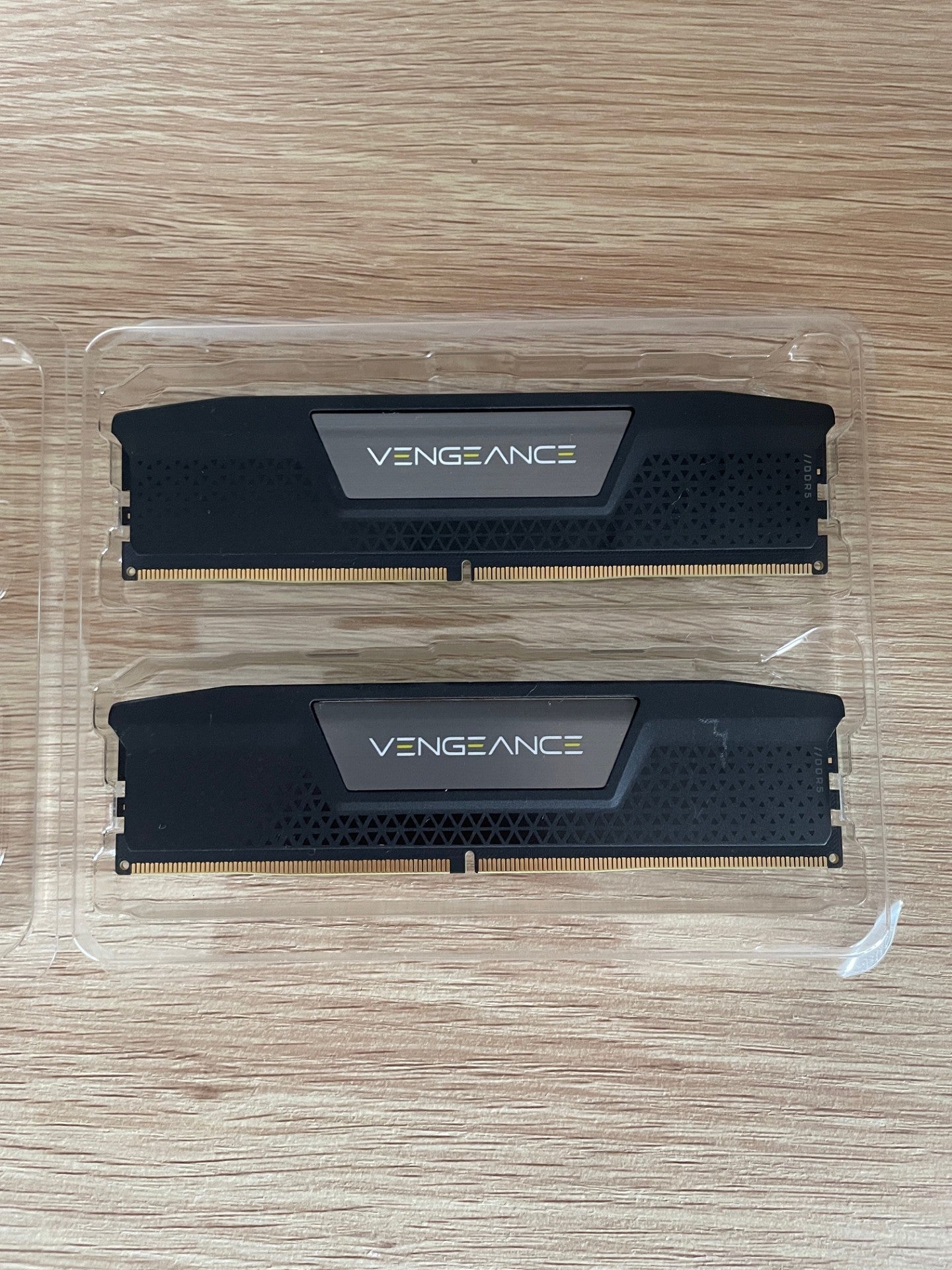 Corsair Vengeance 32GB (2x16GB) DDR5 5600MHz C36 Desktop Memory Kit Model: CMK32GX5M2B5600C36
