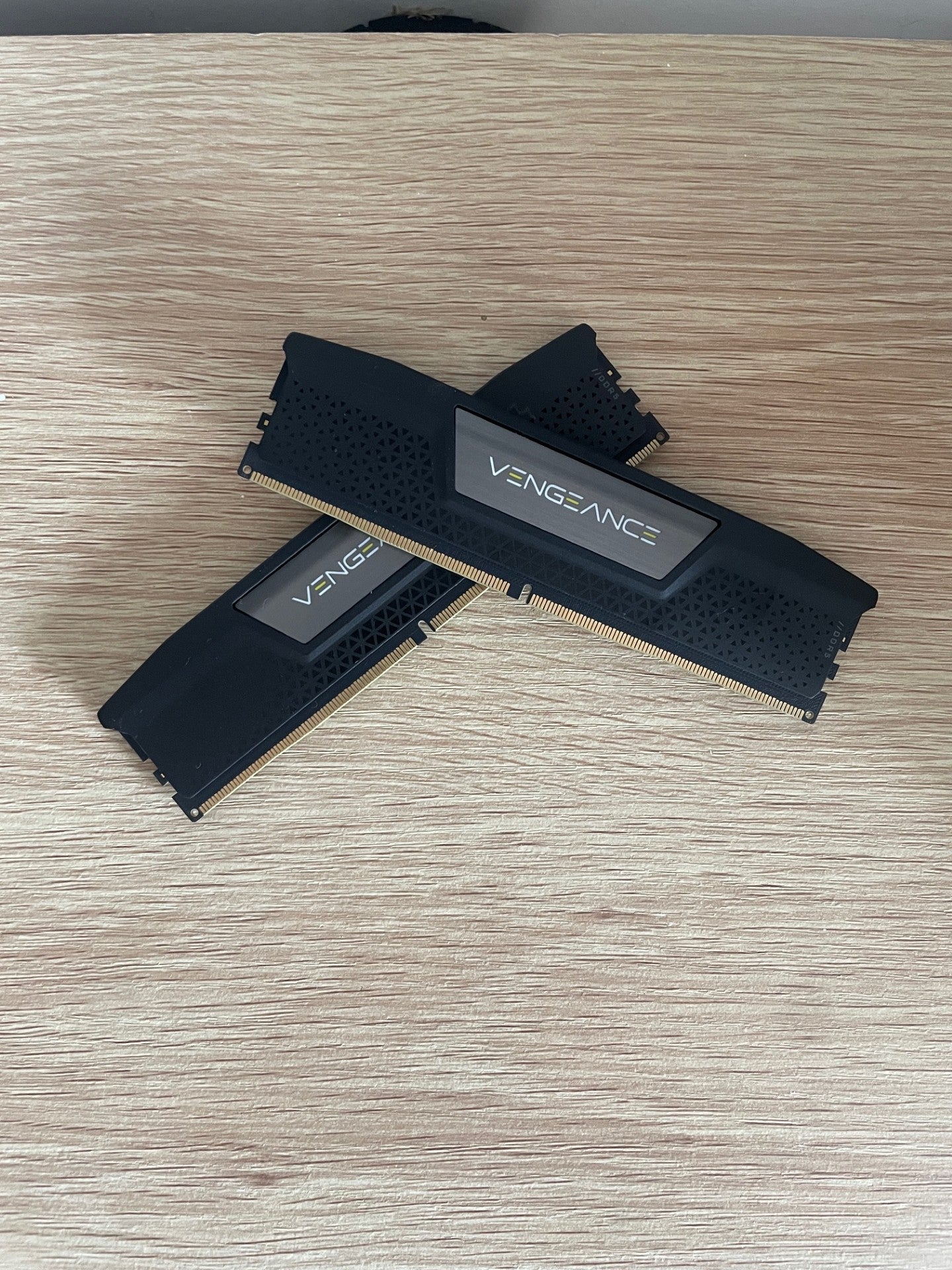 Corsair Vengeance 32GB (2x16GB) DDR5 5600MHz C36 Desktop Memory Kit Model: CMK32GX5M2B5600C36